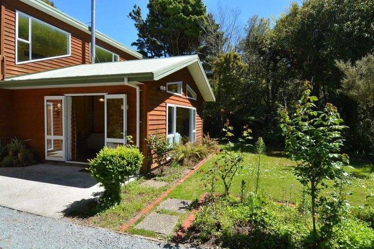 Photo of property in 33 Rakiura Parade, Otatara, Invercargill, 9879