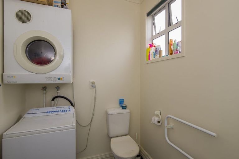 Photo of property in 32 Pipitea Street, Thorndon, Wellington, 6011