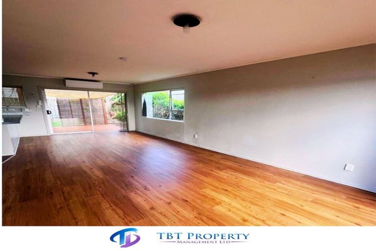 Photo of property in 77a Rosier Road, Glen Eden, Auckland, 0602