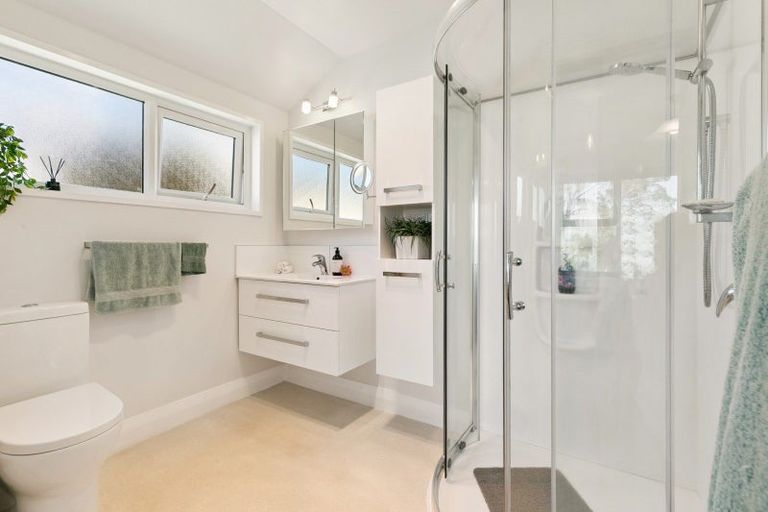 Photo of property in 79 Ranui Crescent, Khandallah, Wellington, 6035