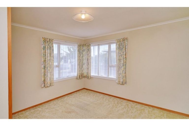 Photo of property in 76 Teesdale Street, Burnside, Christchurch, 8053