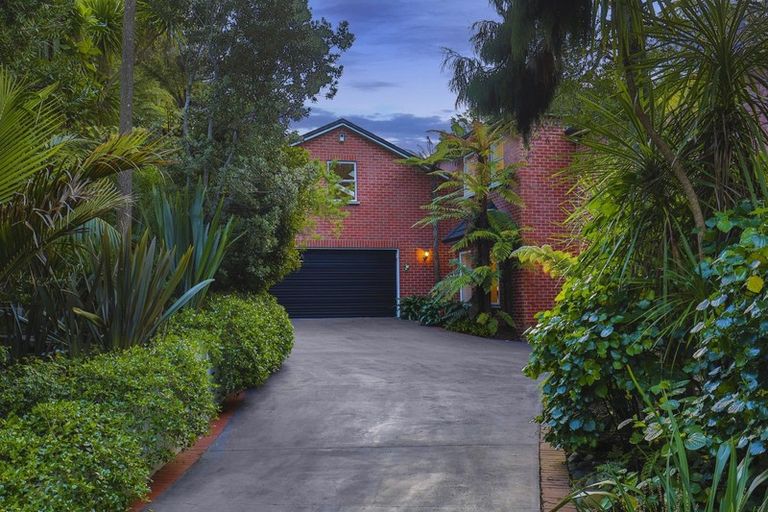 Photo of property in 11a Churchouse Road, Greenhithe, Auckland, 0632