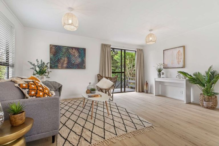 Photo of property in 1/63a Colwill Road, Massey, Auckland, 0614