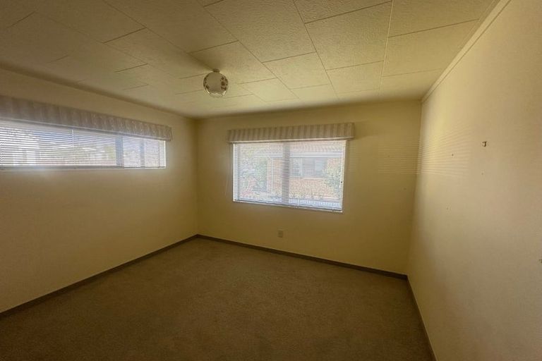 Photo of property in 1/30 Ngarimu Crescent, Taradale, Napier, 4112