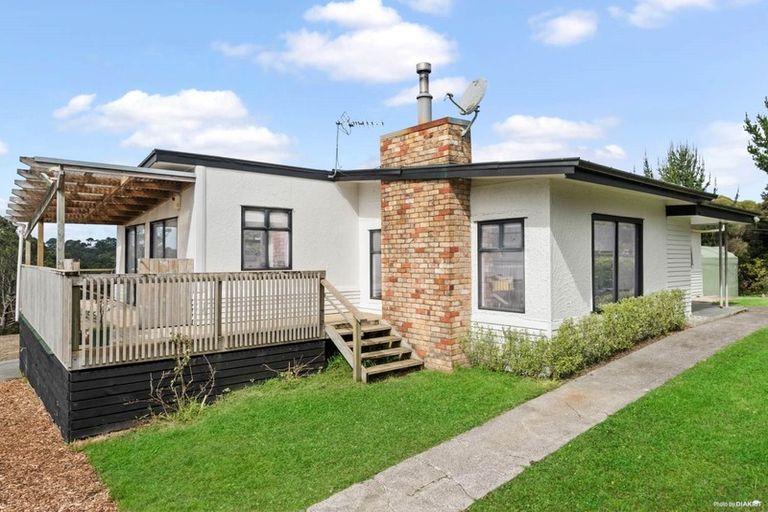 Photo of property in 1261 East Coast Road, Redvale, Albany, 0794