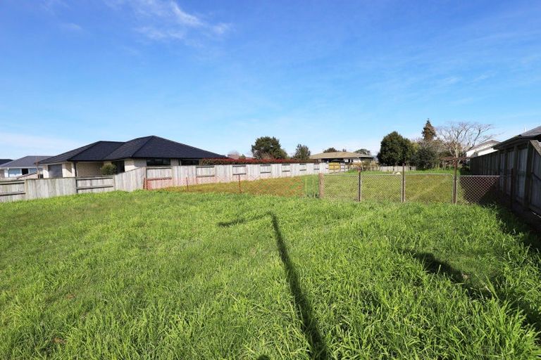 Photo of property in 37 Costello Drive, Ngatea, 3503