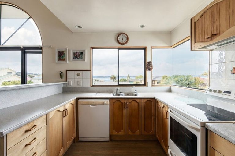 Photo of property in 27 Kawau View Road, Snells Beach, 0920