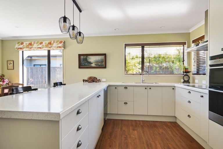 Photo of property in 4 Carmello Grove, Richmond, 7020