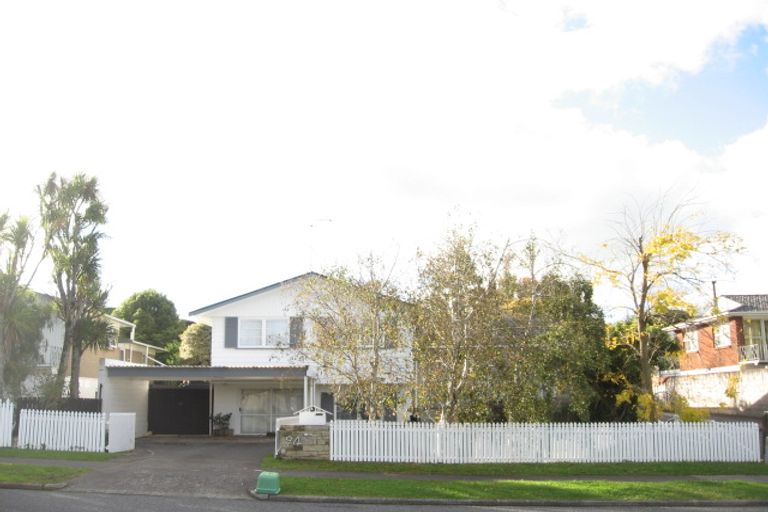 Photo of property in 94 Reeves Road, Pakuranga Heights, Auckland, 2010