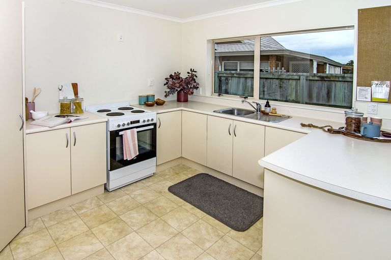 Photo of property in Holdsworth Villas, 62/2 William Donald Drive, Solway, Masterton, 5810