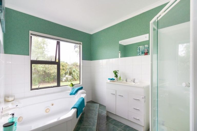 Photo of property in 5 Madison Avenue, Milson, Palmerston North, 4414