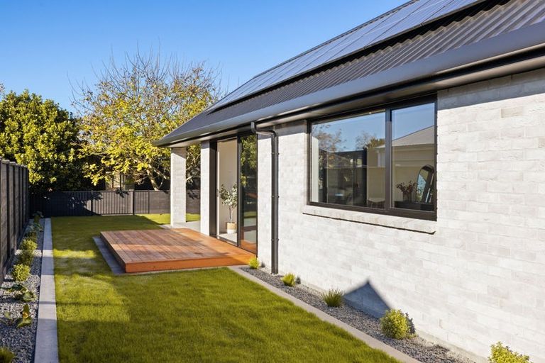 Photo of property in 14 Hugo Shaw Drive, Cambridge, 3434