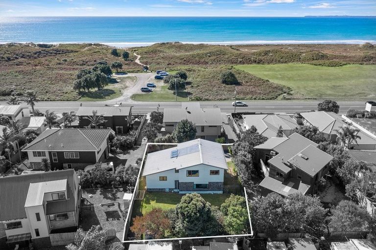 Photo of property in 376 Papamoa Beach Road, Papamoa Beach, Papamoa, 3118