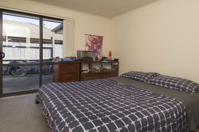 Photo of property in 10 Beachmere Place, Papamoa Beach, Papamoa, 3118