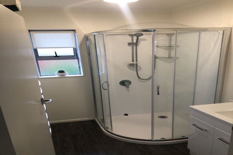 Photo of property in 11 Valley Road, Te Puke, 3119