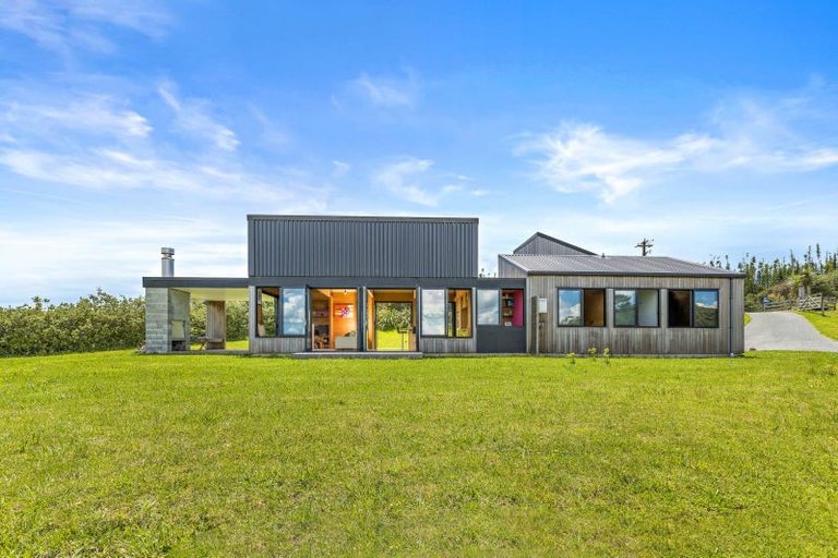 Photo of property in 241 Whitmore Road, Tawharanui Peninsula, Warkworth, 0986