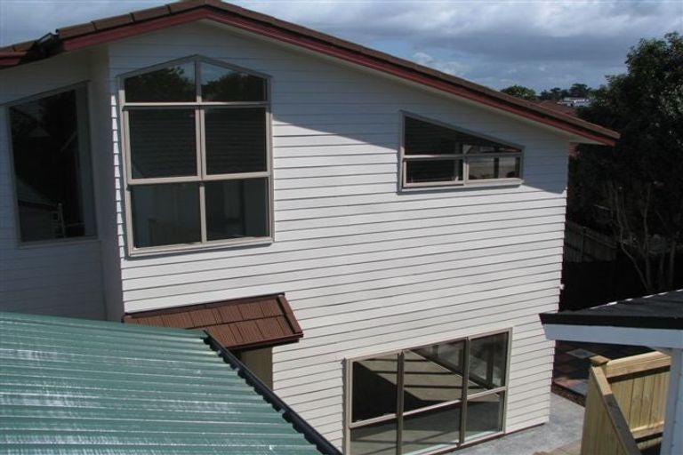 Photo of property in 14 Binda Place, Botany Downs, Auckland, 2010
