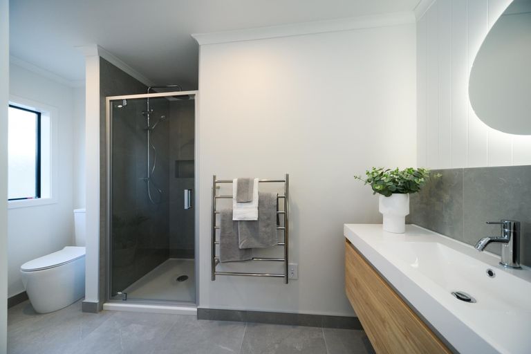 Photo of property in 469a Ruahine Street, Terrace End, Palmerston North, 4410