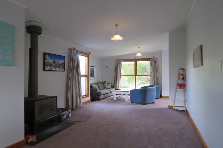 Photo of property in 1 Wright Street, Geraldine, 7930