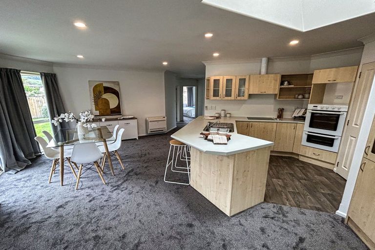 Photo of property in 5 Castleview Lane, Heathcote Valley, Christchurch, 8022