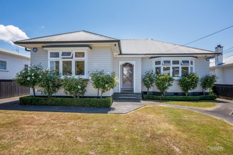 Photo of property in 16 Brasell Street, Fairfield, Lower Hutt, 5011