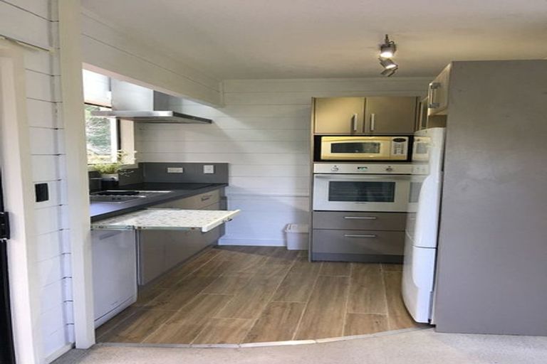 Photo of property in 11 Kereru Grove, Greenhithe, Auckland, 0632