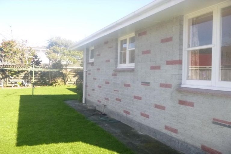 Photo of property in 126b Epuni Street, Epuni, Lower Hutt, 5011