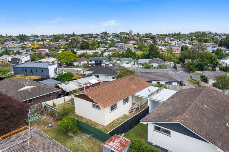 Photo of property in 2/48 Archmillen Avenue, Pakuranga Heights, Auckland, 2010