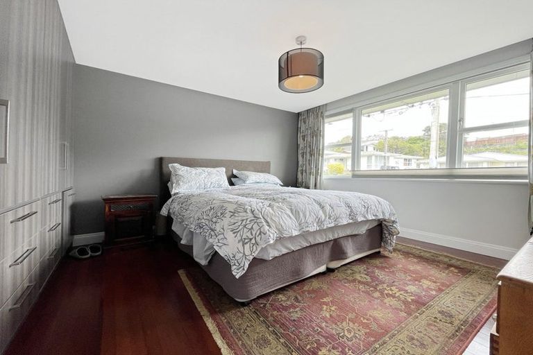 Photo of property in 95 Beazley Avenue, Paparangi, Wellington, 6037