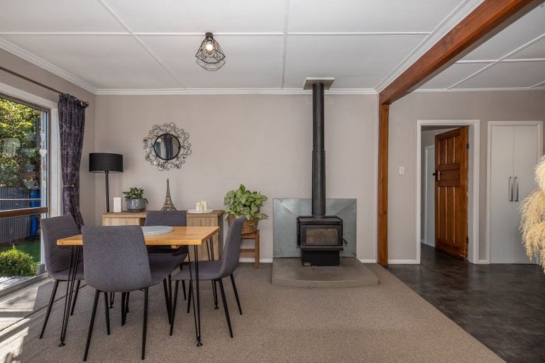 Photo of property in 33 Domett Street, Westport, 7825