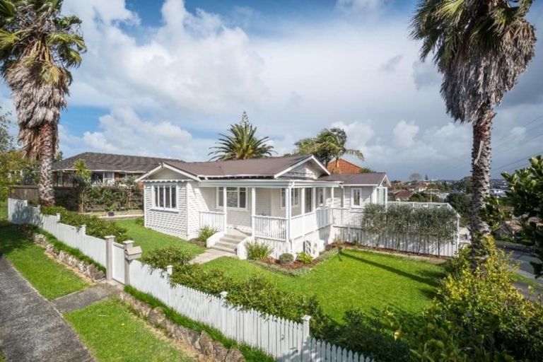 Photo of property in 8 Stone Street, Hauraki, Auckland, 0622