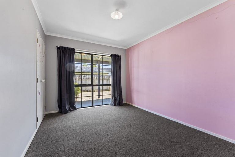 Photo of property in 23 Charles Cross Street, Longburn, Palmerston North, 4412