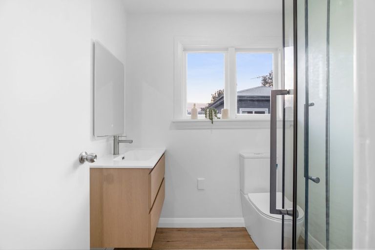 Photo of property in 127 Bowhill Road, New Brighton, Christchurch, 8083