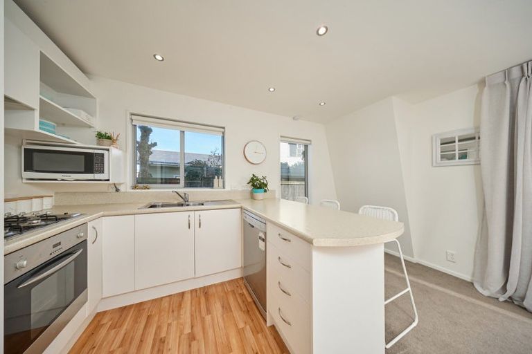 Photo of property in 2/5 Kotuku Road, South Bay, Kaikoura, 7300