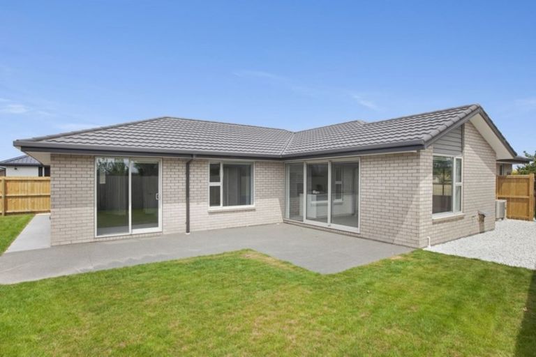 Photo of property in 12 Ciaran Close, Broomfield, Christchurch, 8042