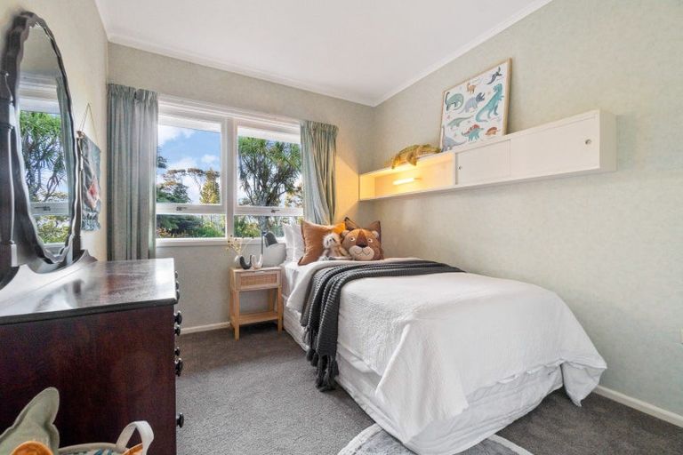 Photo of property in 232b Atkinson Road, Titirangi, Auckland, 0604