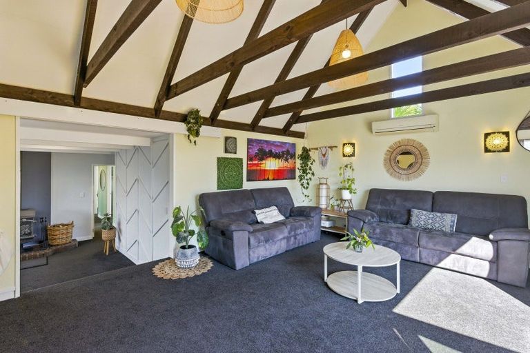 Photo of property in 13 Walton Road, Paraparaumu Beach, Paraparaumu, 5032