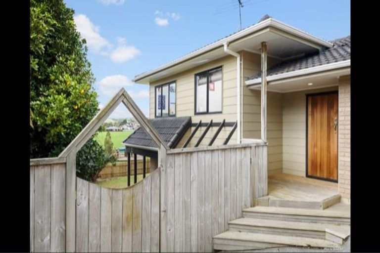 Photo of property in 18 The Glade North, Pukekohe, 2120