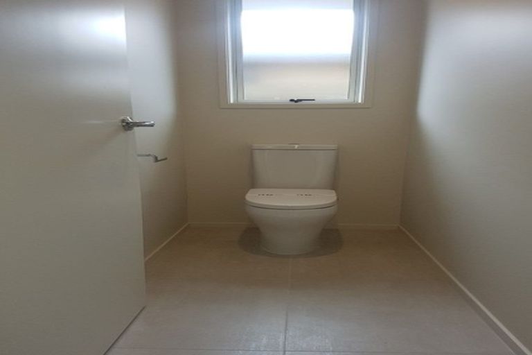 Photo of property in 10 Apostle Mews, Papamoa, 3118