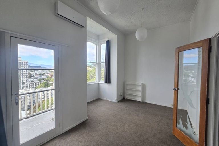 Photo of property in 3 Maarama Crescent, Aro Valley, Wellington, 6021