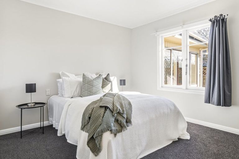 Photo of property in 102 Williams Street, Cambridge, 3434