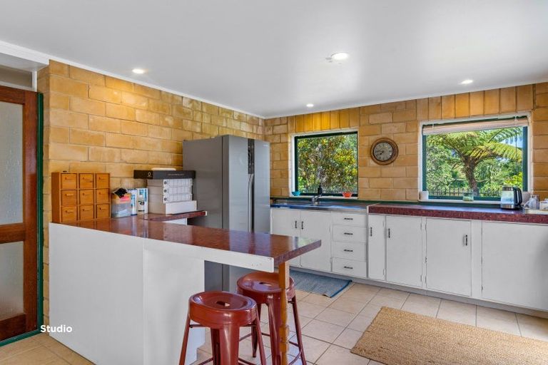 Photo of property in 6 Berridge Road, Muriwai, Waimauku, 0881