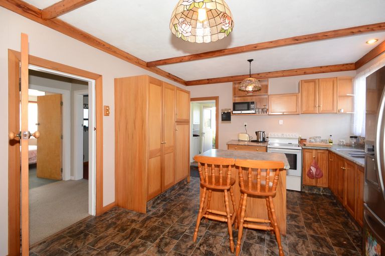 Photo of property in 115 Macandrew Road, South Dunedin, Dunedin, 9012