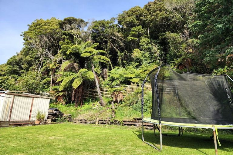 Photo of property in 32 Power Road, Karoro, Greymouth, 7805