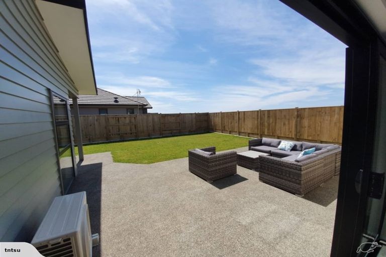 Photo of property in 39 Barry Curtis Place, Levin, 5510