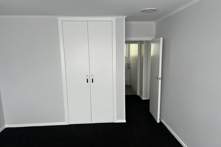 Photo of property in 2/52 Nursery Road, Phillipstown, Christchurch, 8011