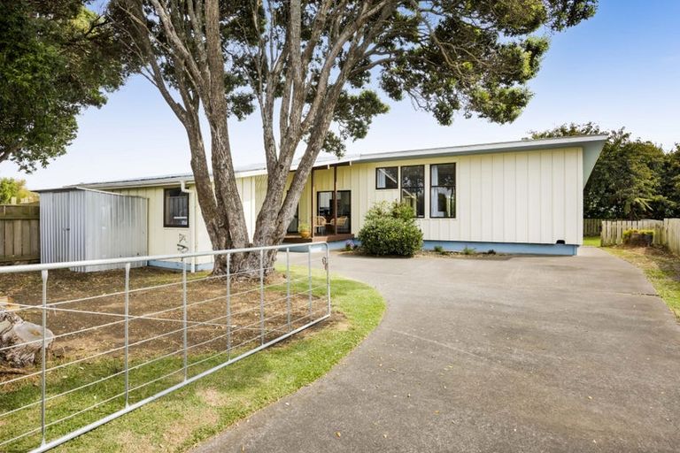Photo of property in 29 Gibson Place, Patea, 4520