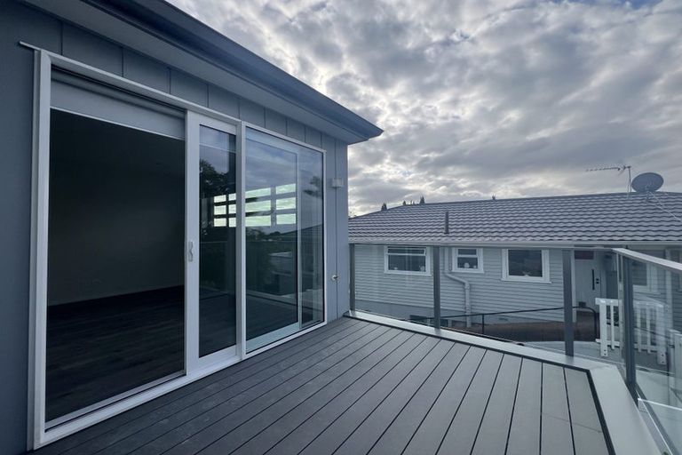 Photo of property in 319b East Coast Road, Mairangi Bay, Auckland, 0630