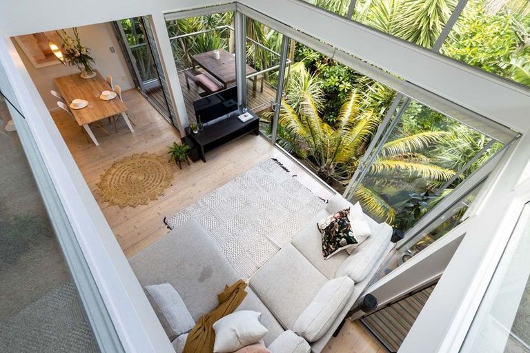 Photo of property in 50a Colonial Road, Birkenhead, Auckland, 0626