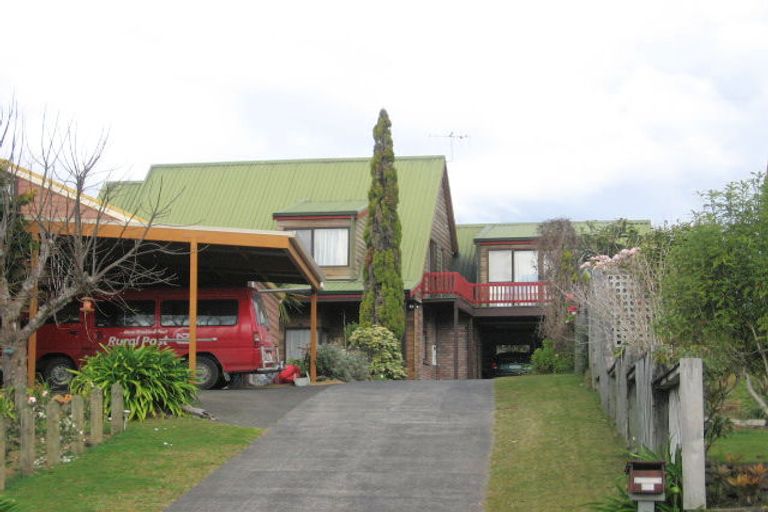 Photo of property in 105 Fernleigh Glade, Whangamata, 3620